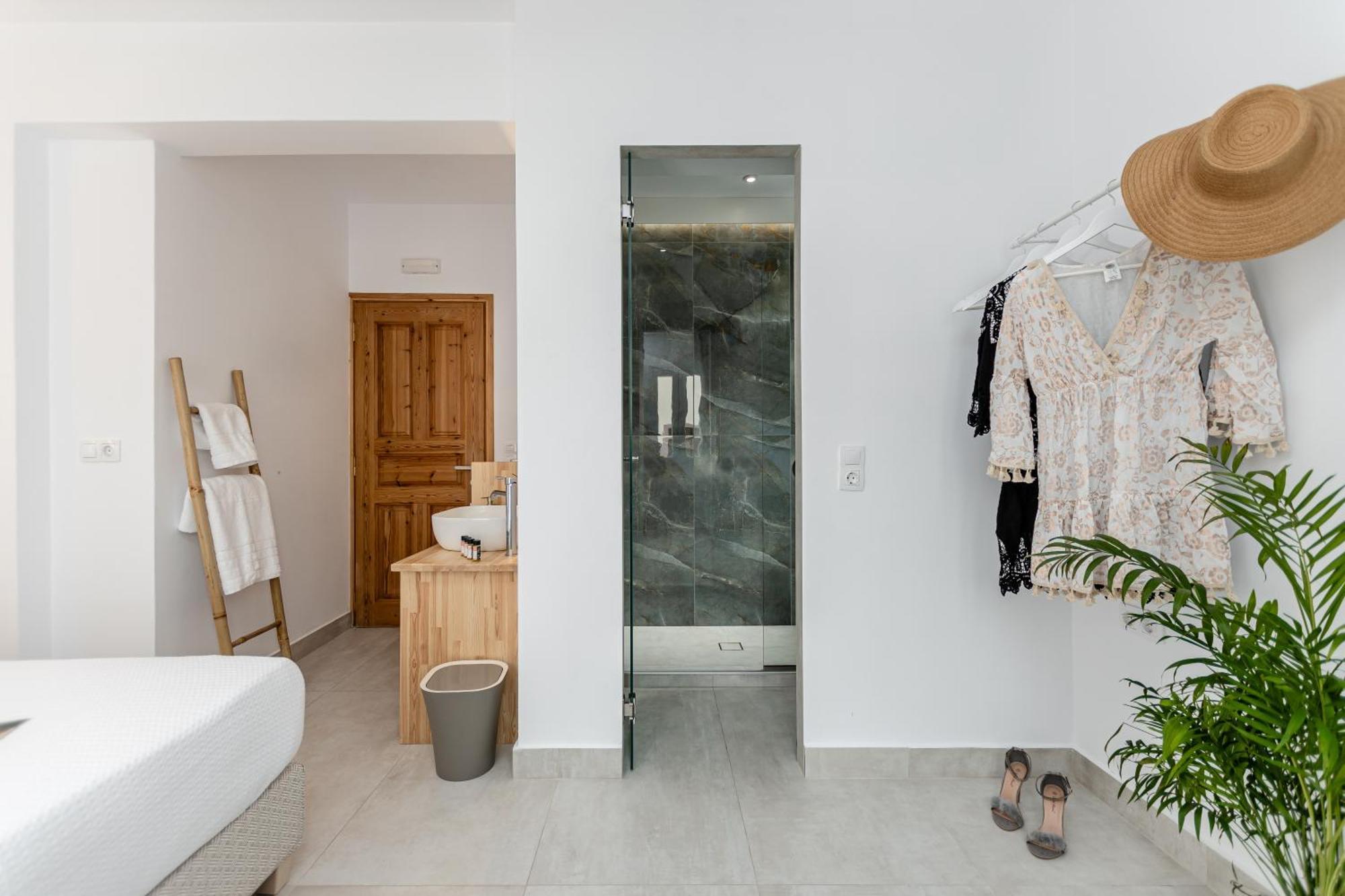 Golden Bird'S Aparthotel Naxos City Bagian luar foto