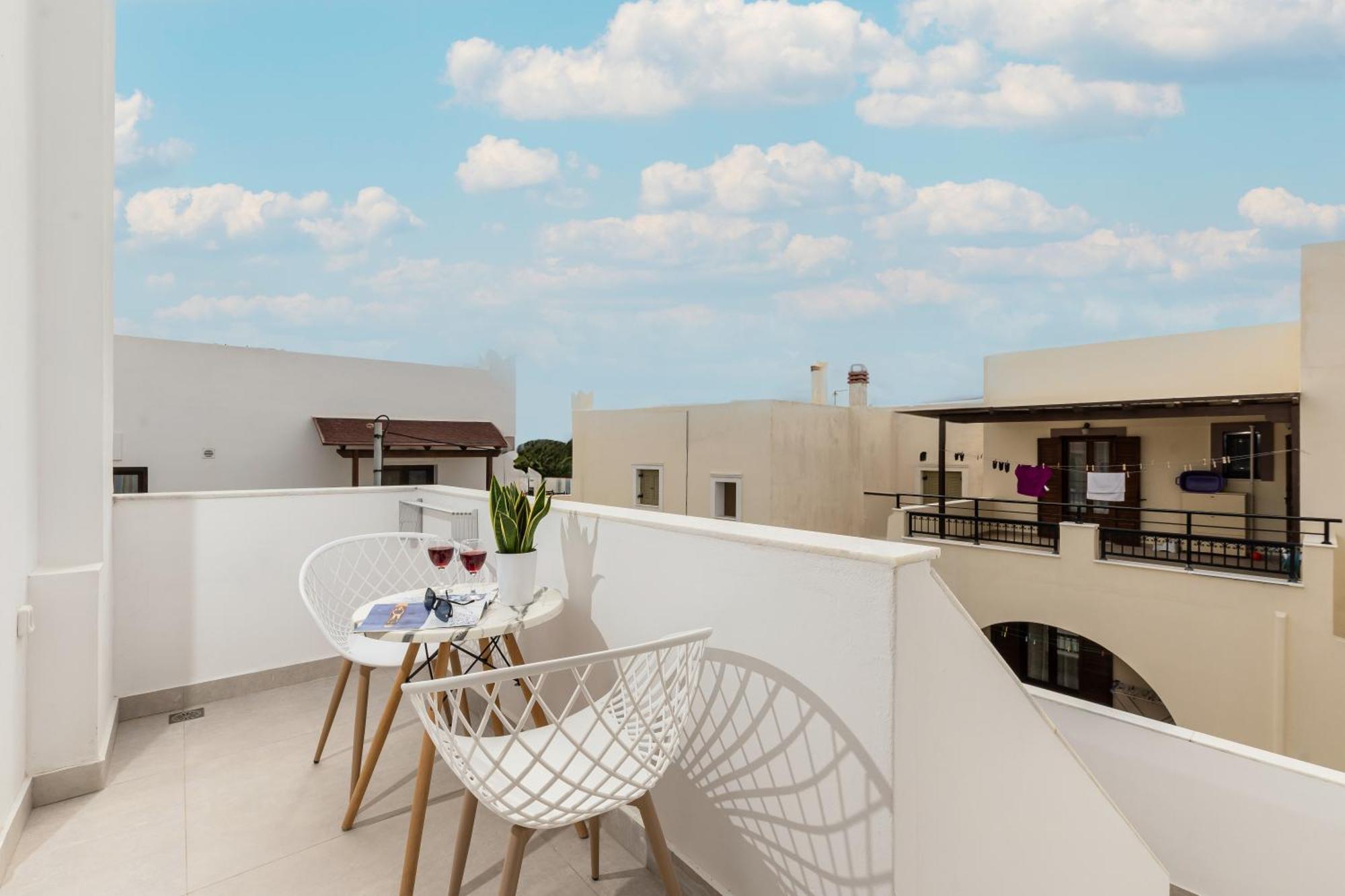 Golden Bird'S Aparthotel Naxos City Bagian luar foto