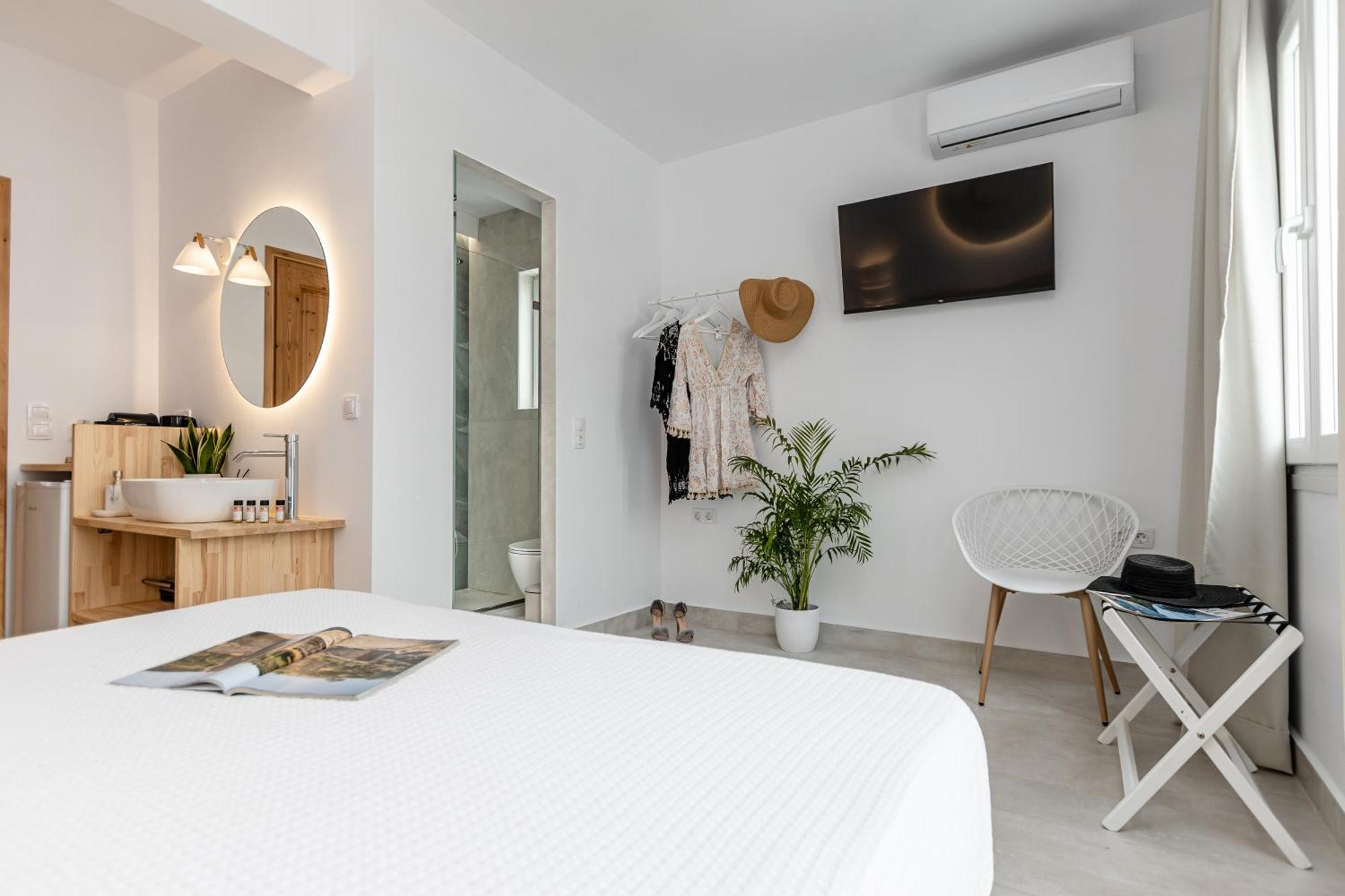 Golden Bird'S Aparthotel Naxos City Bagian luar foto