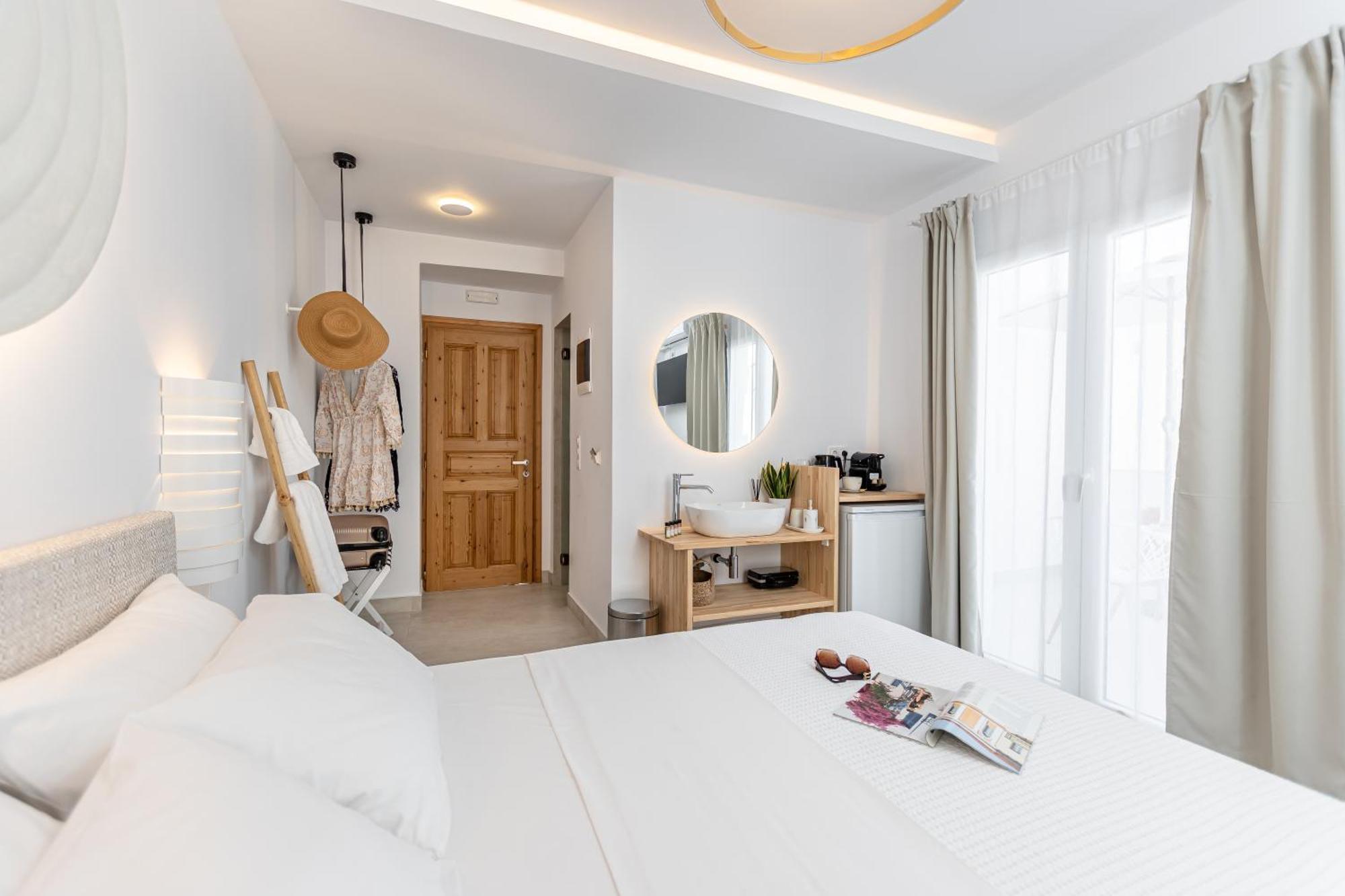 Golden Bird'S Aparthotel Naxos City Bagian luar foto