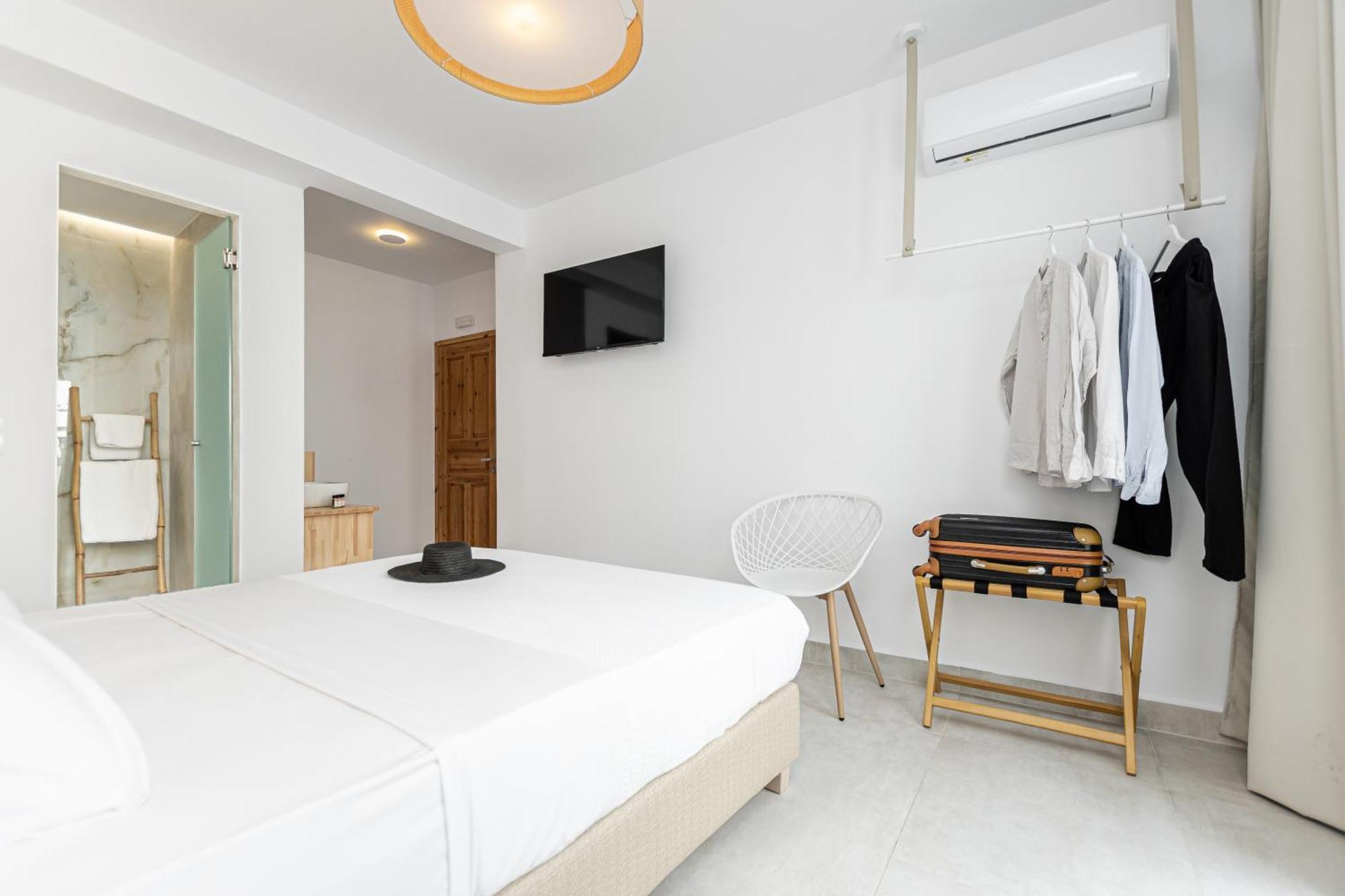 Golden Bird'S Aparthotel Naxos City Bagian luar foto